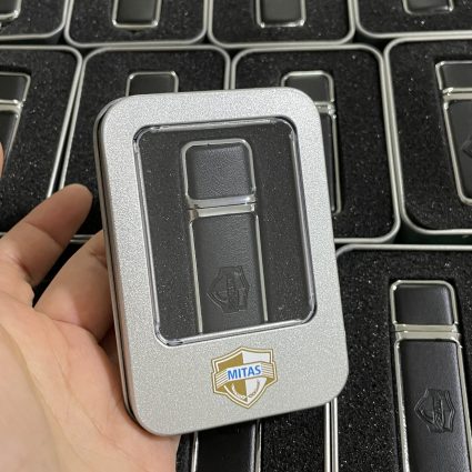 USB Da Cao Cấp Dập Logo Mitas Quà tặng công nghệ doanh nghiệp