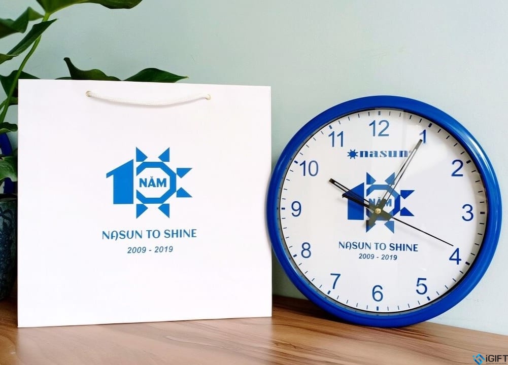 Đồng hồ quà tặng in logo Quà tặng công nghệ doanh nghiệp