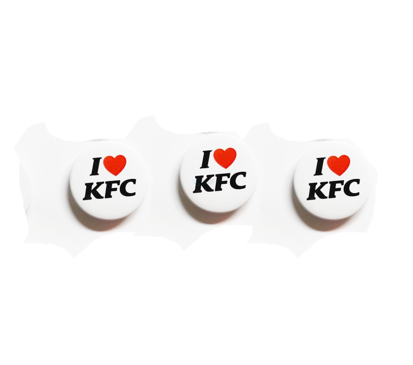 Huy hiệu cài áo in logo KFC Quà tặng công nghệ doanh nghiệp