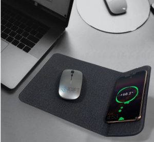 5+ Món quà tặng sự kiện in logo độc đáo cho doanh nghiệp Quà tặng công nghệ doanh nghiệp