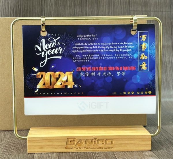 Lịch để bàn đế gỗ - Khắc logo theo yêu cầu- MS05 Key