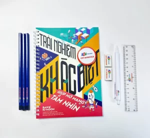 Bộ quà tặng dụng cụ học tập in logo FPT Schools