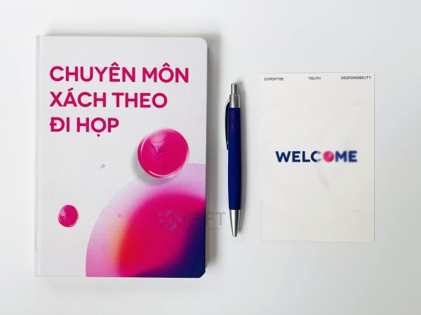 Sổ tay, bút bi, thiệp Welcome - In logo CIRCUS