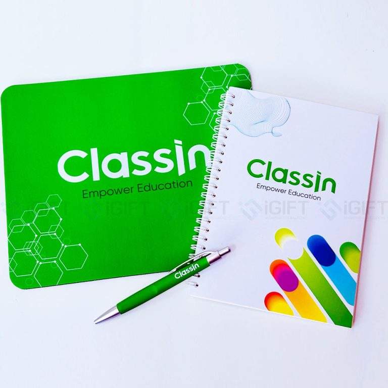 Sổ lò xo, bút bi, lót chuột cao su- In logo Classin Quà tặng công nghệ doanh nghiệp
