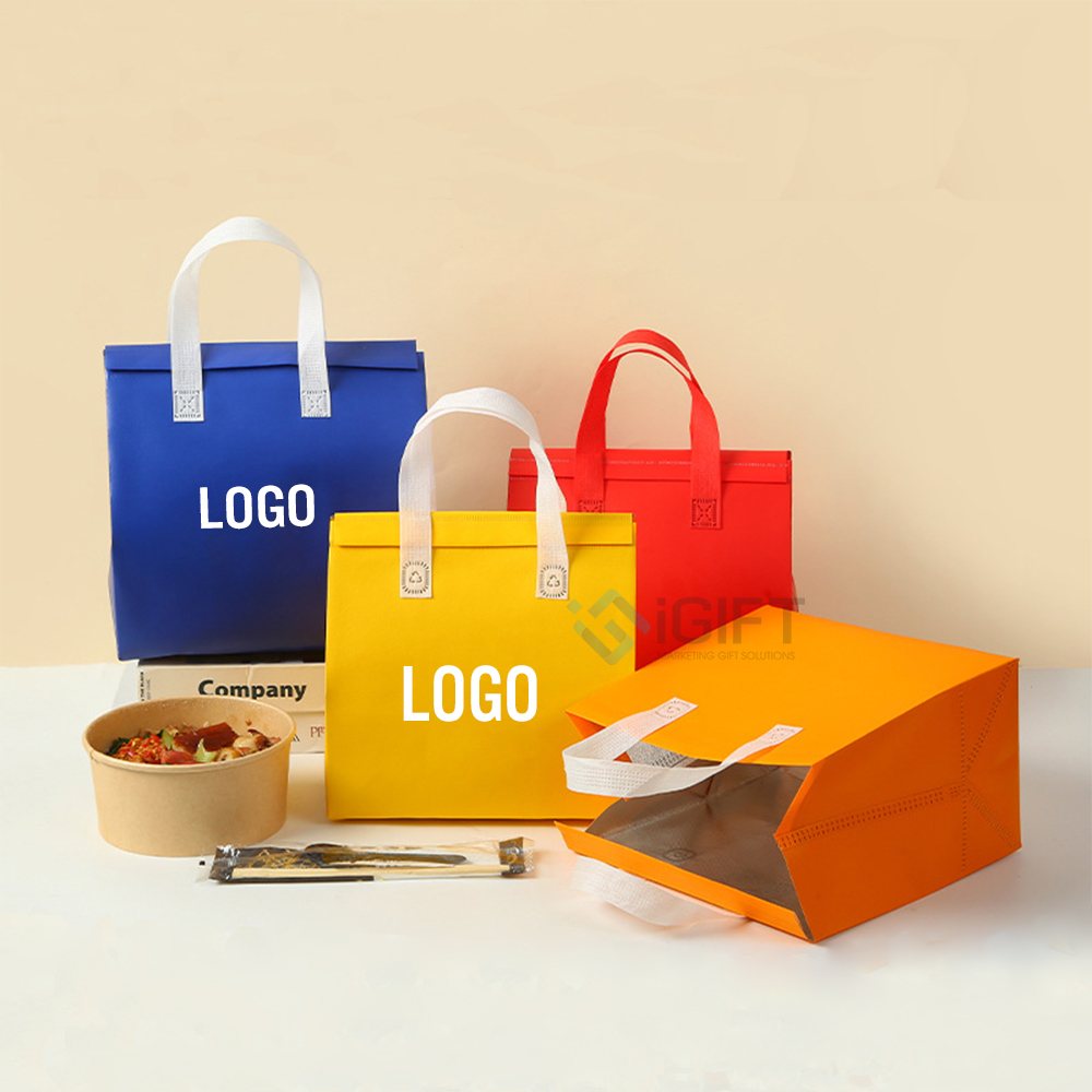 Túi giữ nhiệt trà sữa in logo – Giữ nhiệt bao lâu? Quà tặng công nghệ doanh nghiệp