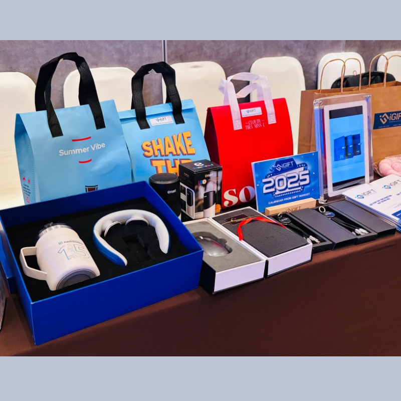 Tri ân đối tác cuối năm: Chọn quà thế nào để tạo dấu ấn lâu dài Quà tặng công nghệ doanh nghiệp