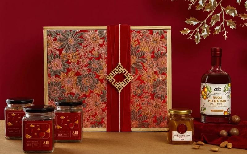 Nên tặng quà Tết vào Tết Tây hay Tết Nguyên Đán? Quà Tết Doanh Nghiệp Quà tặng công nghệ doanh nghiệp