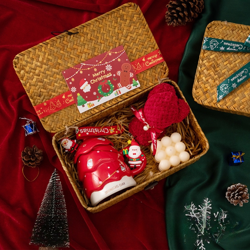 Quà Giáng Sinh độc đáo cho hoạt động Secret Santa năm nay Quà tặng công nghệ doanh nghiệp