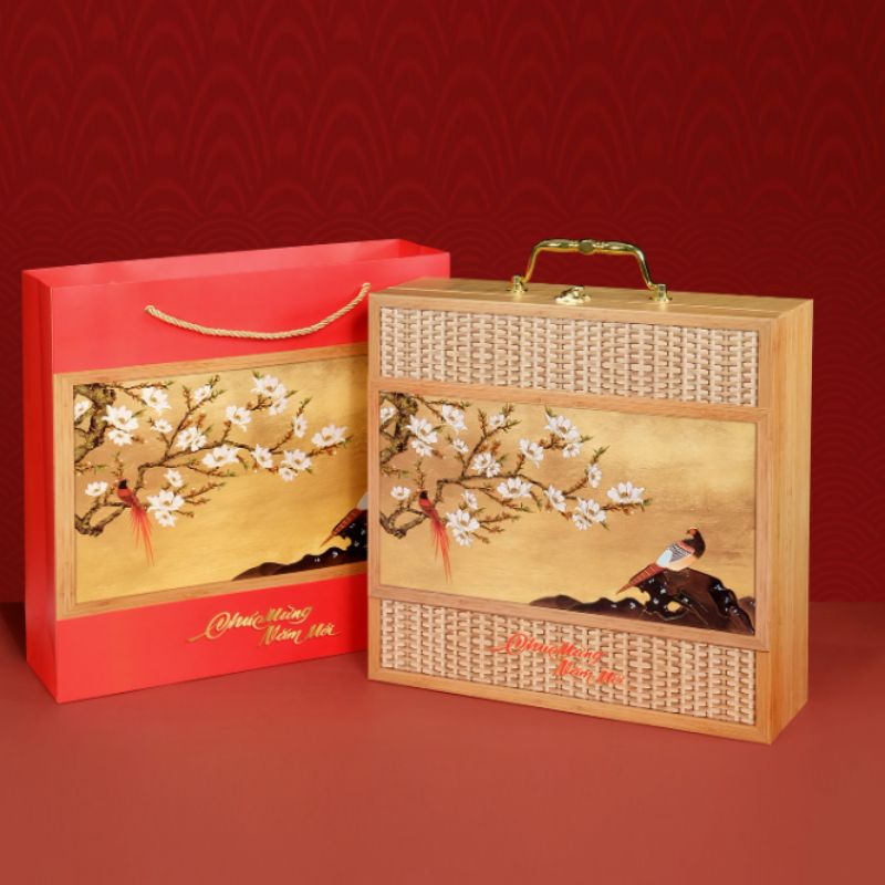 Hộp quà tết in logo doanh nghiệp 2027 - Sang trọng, chuyên nghiệp 9 hop-qua-tet-in-logo-co-quai-2