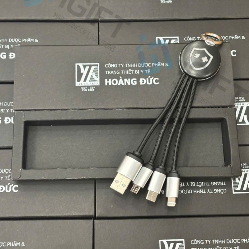 Cáp sạc đa năng in logo - quà tặng công nghệ cho doanh nghiệp 1 cap-sac-da-nang-in-logo-2