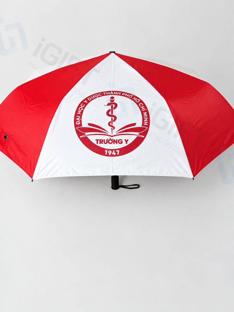 Dù in logo theo yêu cầu làm quà tặng Đại học Y Dược TP.HCM 1 du-in-logo-theo-yeu-cau-2