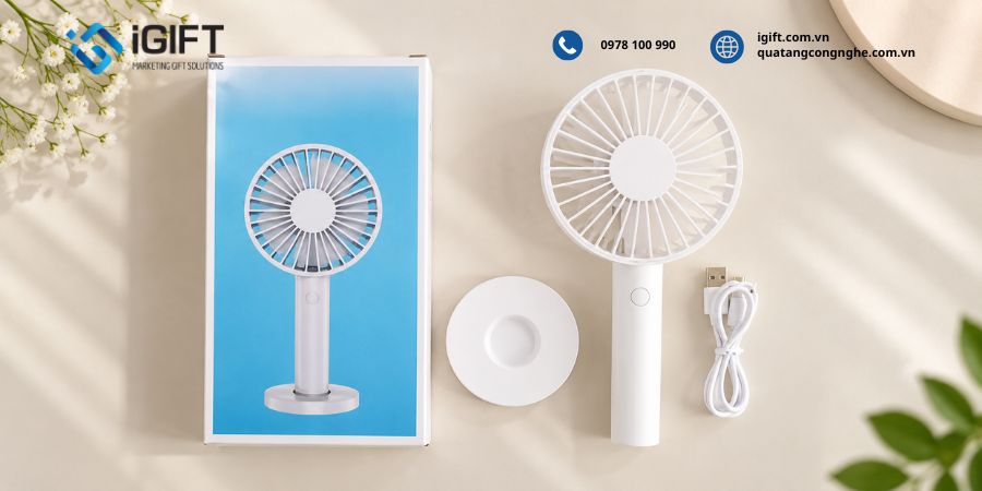 Set quà quạt cầm tay: gợi ý 8+ mẫu in logo cho doanh nghiệp 1 set-qua-quat-cam-tay-gom-nhung-gi